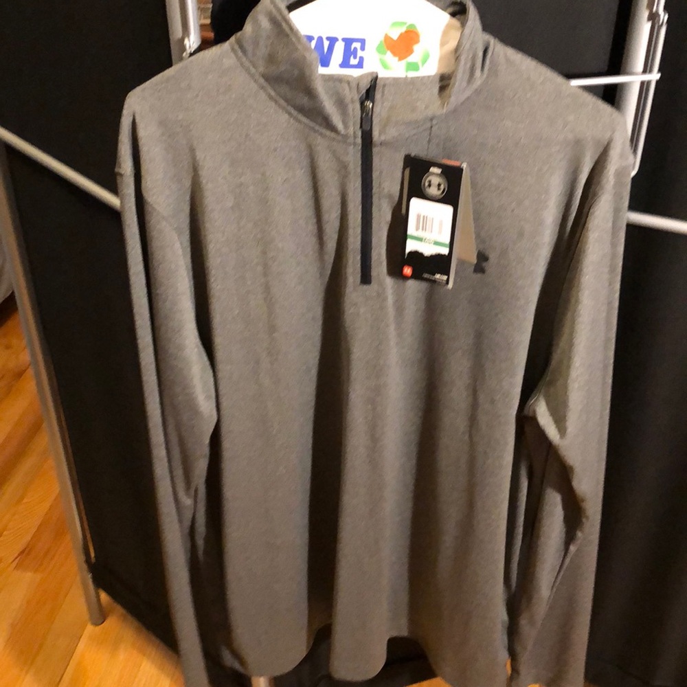 Under armor quarter zip men’s large